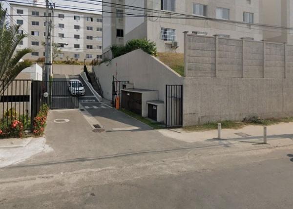 Apartamento em São Gonçalo, Monjolos, Estrada Joao De Abreu, N. 214, Apto 302, Bl 11, RJ. Área: 48.74m2