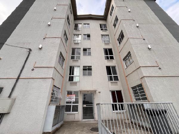 Apartamento em Rio de Janeiro, Santa Cruz, Rua Aporuna, N. 397, Apto 504, Bl 03, RJ. Área: 55.71m2