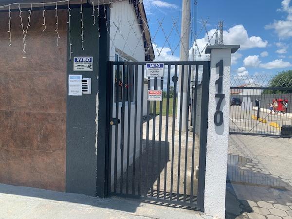 Casa em Canas, Centro, Rua Do Meio, N. 1170, Cs10 Bl 06, SP. Área: 52.3m2