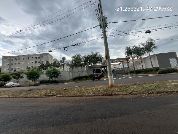 Apartamento em Jaboticabal, Jaboticabal, Rua Prefeito Angelo Berchieri, N. 501, Apto 32, Torre 02 Bl. A, SP. Área: 43.06m2