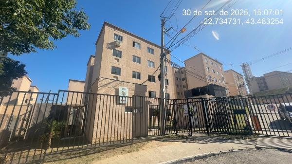 Apartamento em Nova Iguaçu, Cerâmica, Rua B, N. 200, Apto 301, Bl 05, RJ. Área: 40.54m2