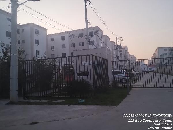Apartamento em Rio de Janeiro, Santa Cruz, Rua Compositor Tunai (Antiga Rua Projetada 1), N. 115, Apto 105, Bl 07, RJ. Área: 40.54m2
