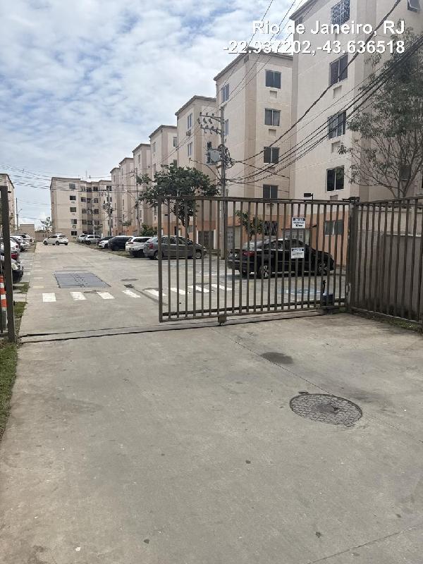 Apartamento em Rio de Janeiro, Santa Cruz, Estrada De Santa Eugenia, N. 2400, Apto 101, Bl 10, RJ. Área: 40.54m2