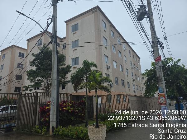 Apartamento em Rio de Janeiro, Santa Cruz, Estrada Santa Eugenia, N. 2400, Apto 404, Bl 10, RJ. Área: 40.54m2