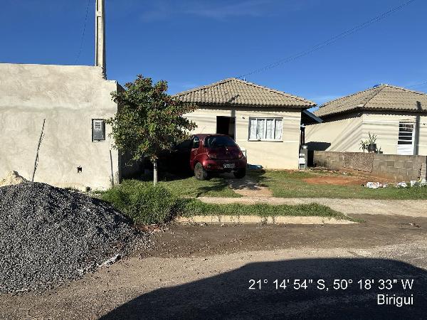 Casa em Birigui, Conjunto Habitacional Vereador Flavio Ma, Rua Antonia Chimenes Maffeis, N. 1134, Lt 22 Qd 19, SP. Área: 44.82m2