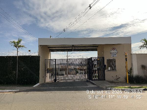 Casa em Senador Canedo, Residencial Recanto Das Veredas, Avenida Paraiso, N. Sn, Cs 06 Ch3c Lt01 Faz Bonsucesso, GO. Área: 70.86m2
