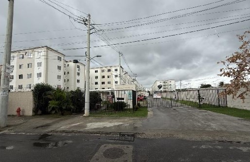 Apartamento em Rio de Janeiro, Santa Cruz, Rua Compositor Tunai, N. 115, Apto 308, Bl 09 Lt 1, RJ. Área: 40.54m2