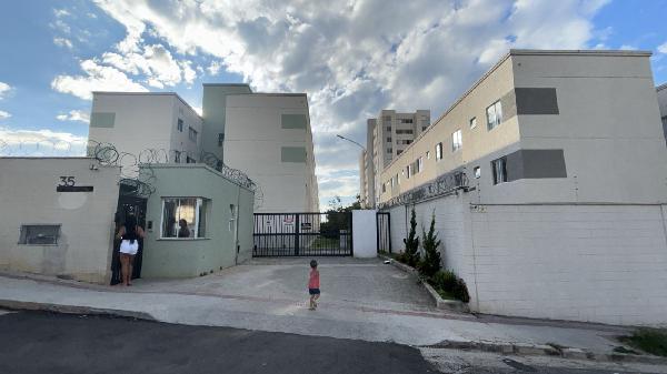 Apartamento em Contagem, Chacaras California, Rua Joao Rosa, N. 35, Apto 204, Bl 09 Box 138 Subcond Arvoredo, MG. Área: 42.16m2
