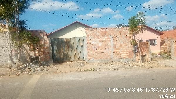Casa em Bom Despacho, Geraldo Cesario, Rua Omicron, N. 36, Lote 41 Quadra 07, MG. Área: 40m2