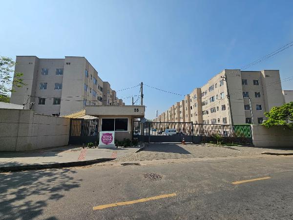 Apartamento em Rio de Janeiro, Santa Cruz, Rua Aporuna, N. 55, Apto 303, Bl 03, RJ. Área: 41.19m2