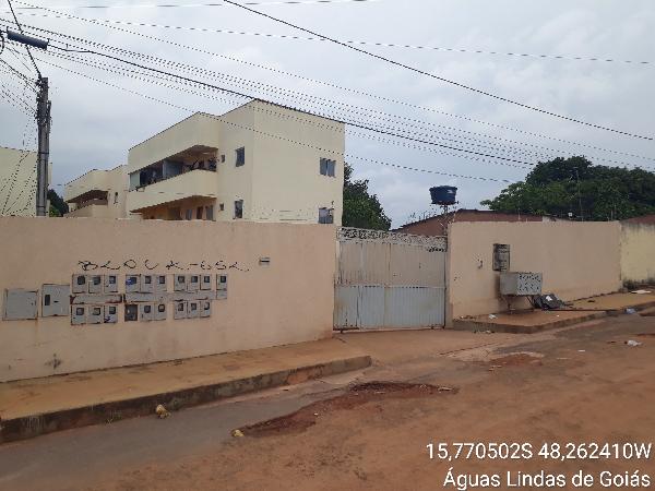 Apartamento em Águas Lindas de Goiás, Chacaras Quedas Do Descoberto, Avenida D, N. Sn, Apto 302, Bl C, Qd 39, Ch 835, GO. Área: 77.95m2