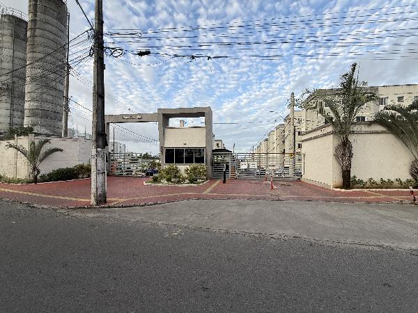 Apartamento em Salvador, Jardim Das Margaridas, Rua Joaquim Ferreira, N. 553, Apto 303, Bl 20 Gar 335, BA. Área: 41.4m2