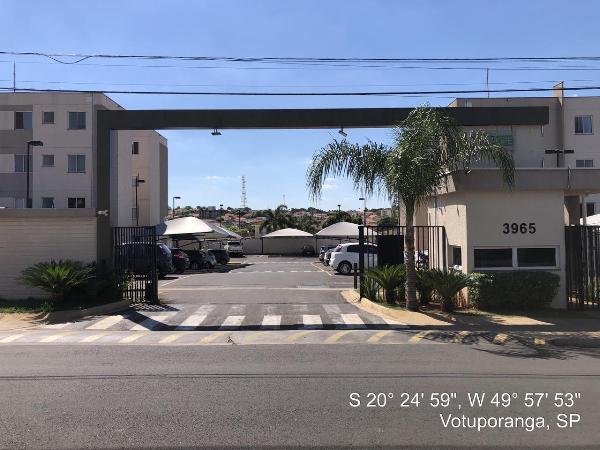 Apartamento em Votuporanga, Jardim Botura, Rua Cesar Beretta, N. 3965, Apto 24, Pav 03, Bl 08, SP. Área: 40.04m2