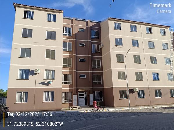 Apartamento em Pelotas, Areal, Avenida Engenheiro Ildefonso Simoes Lope, N. 2046, Apto 504, Bl L, Box 183, RS. Área: 43.27m2