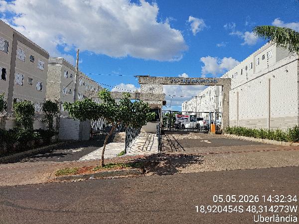 Apartamento em Uberlândia, Chacaras Tubalina E Quartel, Rua Jose Garibaldino, N. 350, Apto 203, Bl 12 Vg 245, MG. Área: 39.3m2