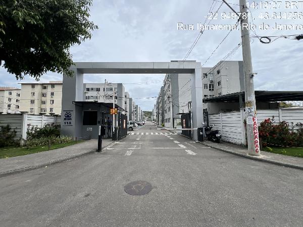 Apartamento em Rio de Janeiro, Santa Cruz, Rua Ibirarema, N. 118, Apto 201, Bl 04, RJ. Área: 43.22m2