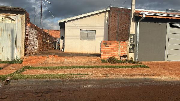 Casa em Tatuí, Lagoa Vermelha, Estrada Municipal Tatui Laranjal Paulista, N. 3200, Cs 47, SP. Área: 49.5m2
