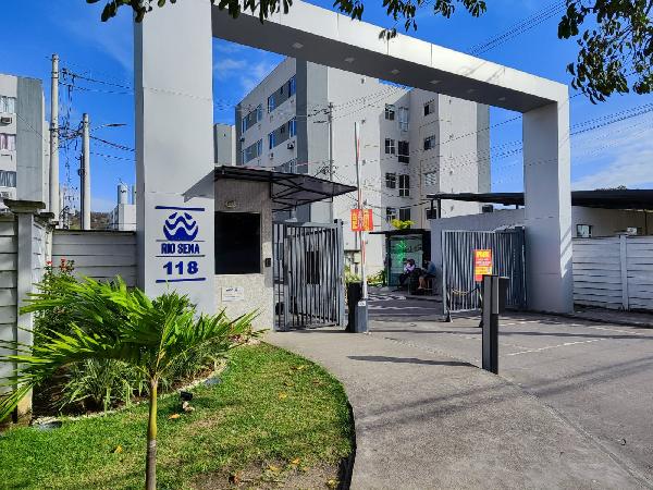 Apartamento em Rio de Janeiro, Santa Cruz, Rua Ibirarema, N. 118, Apto 303, Bl 03, RJ. Área: 43.22m2