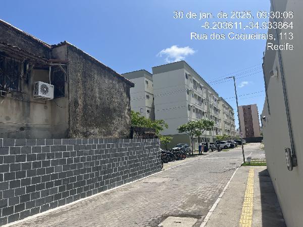 Apartamento em Jaboatão dos Guararapes, Candeias, Rua Dos Coqueirais, N. 59, Apto 307, Bl 02 Tp 01, PE. Área: 47.1m2