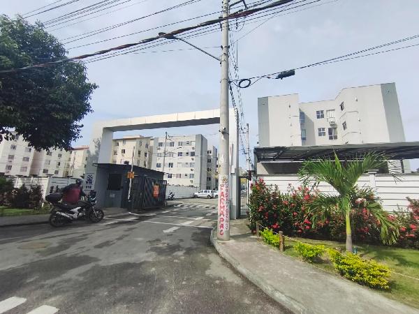 Apartamento em Rio de Janeiro, Santa Cruz, Rua Ibirarema, N. 118, Apto 301, Bl 07, RJ. Área: 43.22m2