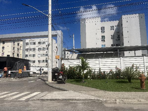 Apartamento em Rio de Janeiro, Santa Cruz, Rua Ibirarema, N. 118, Apto 502, Bl 08, RJ. Área: 43.22m2