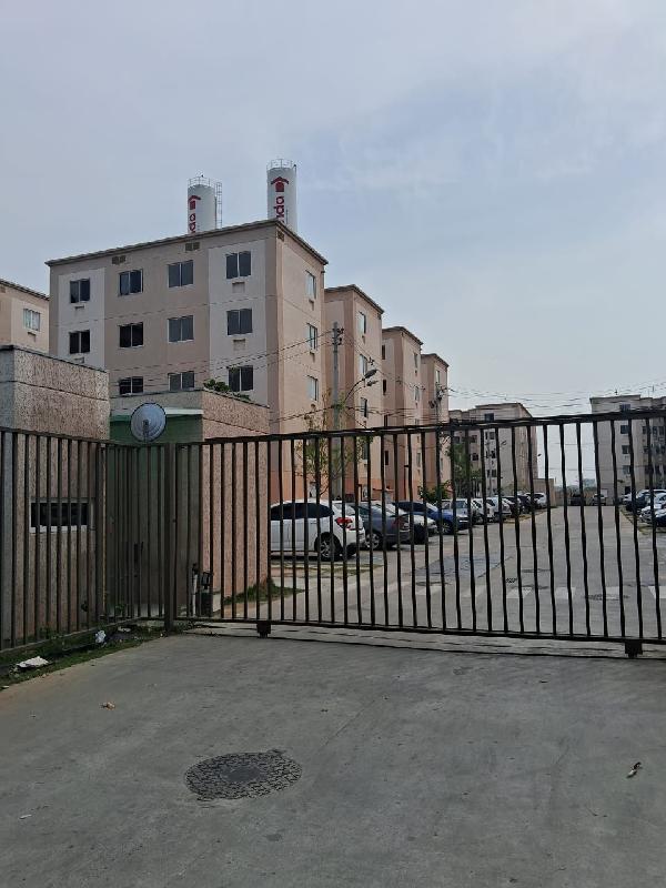 Apartamento em Rio de Janeiro, Santa Cruz, Estrada De Santa Eugenia, N. 2400, Apto 205, Bl 08, RJ. Área: 40.54m2
