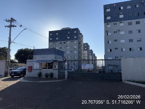 Apartamento em Três Lagoas, Alto Da Boa Vista, Rua Urias Ribeiro, N. 2746, Apto 544, Bl 500, MS. Área: 54.45m2