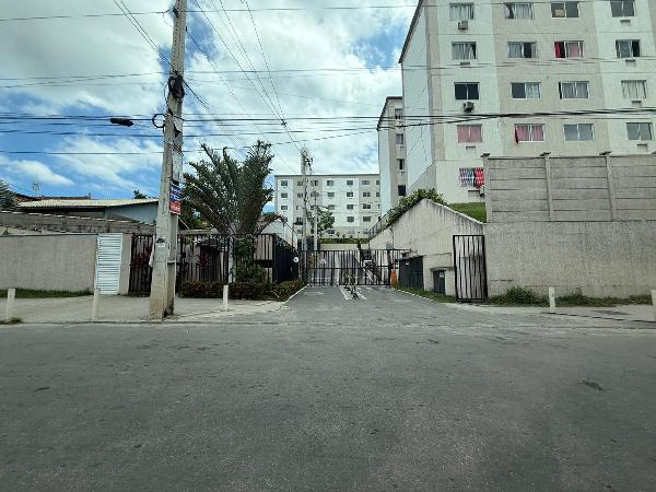 Apartamento em São Gonçalo, Monjolos, Estrada Joao De Abreu, N. 214, Apto 304, Bl 16, RJ. Área: 48.74m2