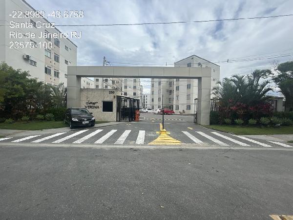 Apartamento em Rio de Janeiro, Santa Cruz, Rua Projetada A, N. 250, Apto 202, Bl 08, RJ. Área: 44.22m2