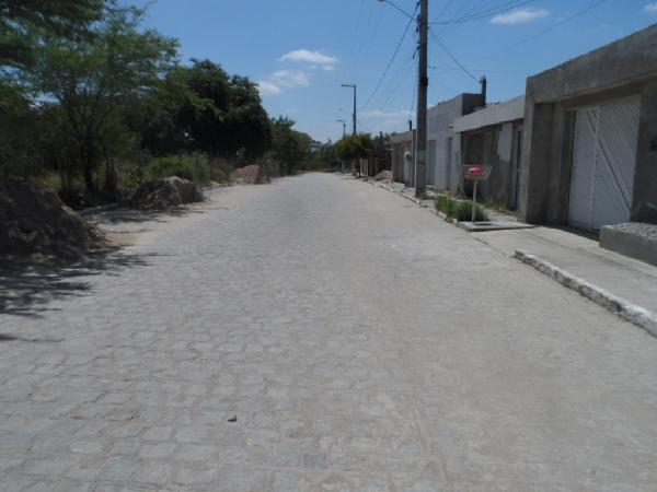 Casa em Belo Jardim, Euno Andrade Da Silva, Rua Josefa Ferreira De Barros Da Silva, N. 31, Lt08 Qd39, PE. Área: 50.18m2