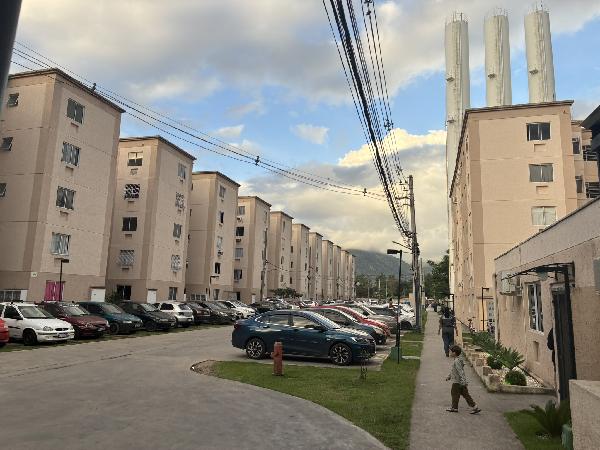 Apartamento em Rio de Janeiro, Guaratiba, Estrada Cabucu De Baixo, N. 600, Apto 201, Bl 2, RJ. Área: 40m2