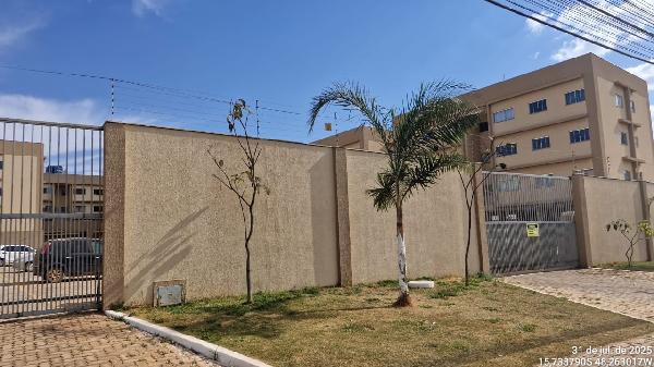 Apartamento em Águas Lindas de Goiás, Mansoes Centro Oeste, Alameda Goias, N. Sn, Apto 301, Lt 83 A Bl E, GO. Área: 55.11m2