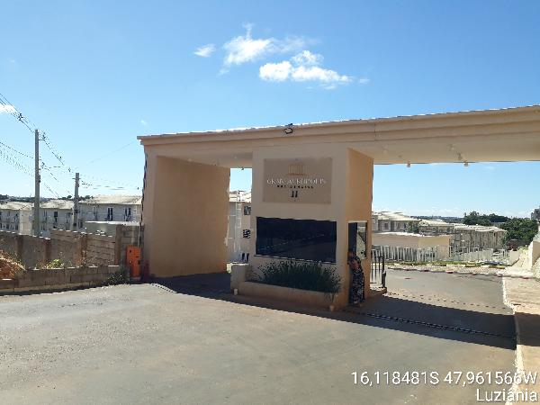 Apartamento em Luziânia, Fazenda Saia Velha, Rua Araguaia, N. Sn, Apto 202, Bl 27, Gleba Ga5, GO. Área: 57.72m2