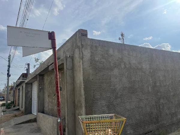 Casa em Belo Jardim, Euno Andrade Da Silva, Rua Josefa Ferreira Sobral, N. 59, Lote 3, Quadra 46, PE. Área: 46.3m2