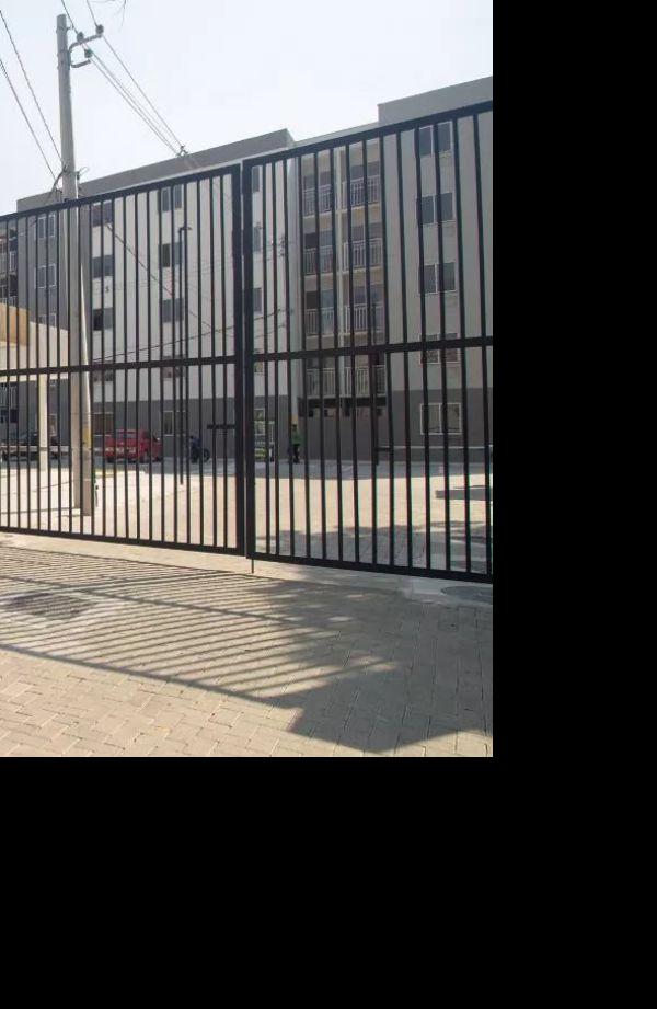 Apartamento em Rio de Janeiro, Guaratiba, Rua  Waldir Jose De Melo, N. 71, Apto 312, Bl 03, RJ. Área: 45m2