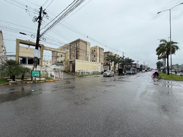 Apartamento em Jaboatão dos Guararapes, Candeias, Rua Jarangari, N. 673, Apto 301, Bl 16 Box 402, PE. Área: 40.28m2