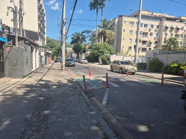 Apartamento em Rio de Janeiro, Praca Seca, Rua Barao, N. 1125, Apto 207, Bl 02, RJ. Área: 33.2m2