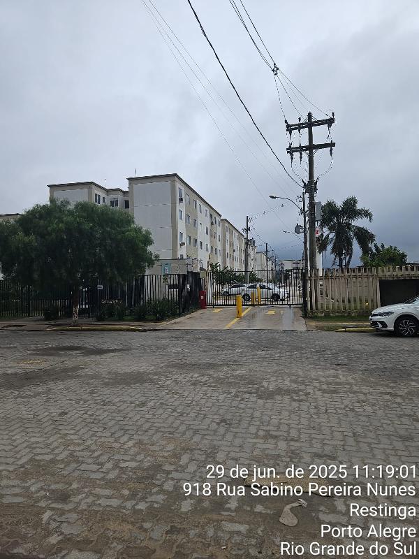 Apartamento em Porto Alegre, Restinga, Rua Sabino Pereira Nunes, N. 932, Apto 304, Bl 13, RS. Área: 41.19m2