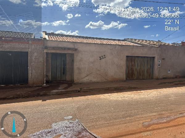 Casa em Ituiutaba, Residencial Inocencio Franco, Rua Manoel Divino Tomaz, N. 332, Lt 32, Qd 09, MG. Área: 48.21m2