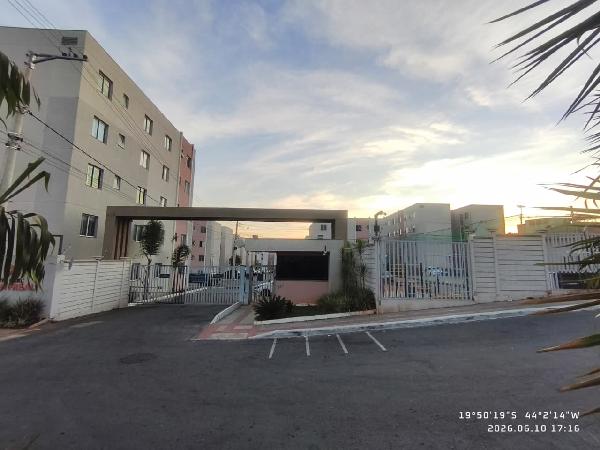 Apartamento em Contagem, Caiapos, Rua Minas Gerais, N. 100, Apto 401, Bl 20 Vg 228, MG. Área: 43.84m2