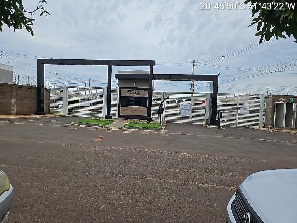 Casa em Três Lagoas, Nova Europa, Rua Bulgaria, N. 84, Quadra B, MS. Área: 55.03m2