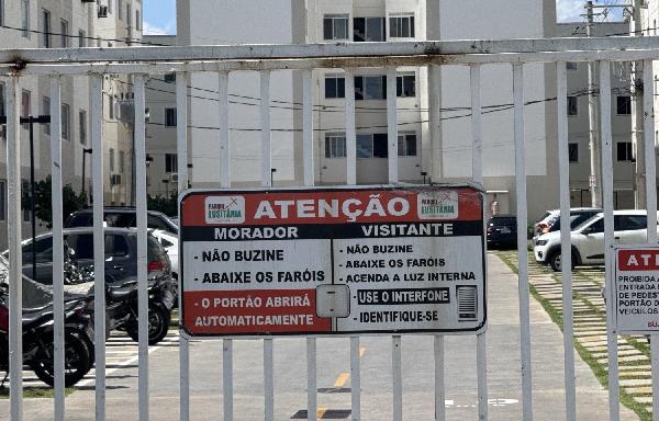 Apartamento em Paulista, Maranguape I, Rua Maria Emilia Boeckmann, N. 793, Apto 403, Bl 13, PE. Área: 41.79m2