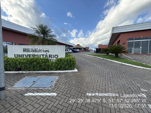 Casa em Lajeado, Universitário, Rua Pedro Petry, N. 771, Cs 80, Bl 01, RS. Área: 61.8m2