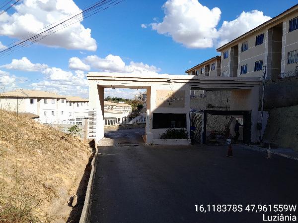Apartamento em Luziânia, Fazenda Saia Velha, Rua Araguaia, N. Sn, Apto 203, Duplex, Bl 50, Gleba Ga5, GO. Área: 57.72m2