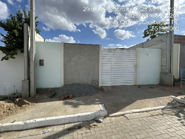 Casa em Santa Cruz do Capibaribe, Bela Vista, Rua Luisa Alzira Teixeira Soriano, N. 125, Qd E, Lt 17, PE. Área: 46.3m2