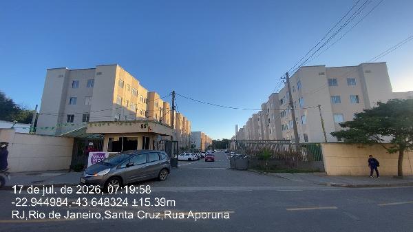 Apartamento em Rio de Janeiro, Santa Cruz, Rua Aporuna, N. 55, Apto 305, Bl 1, RJ. Área: 41.07m2