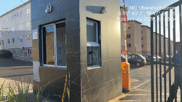 Apartamento em Uberaba, Fabricio, Avenida Pedro Lucas, N. 601, Apto 401, Bl 23 4 Pav Vg 309 Ch Triangulo, MG. Área: 42.9m2