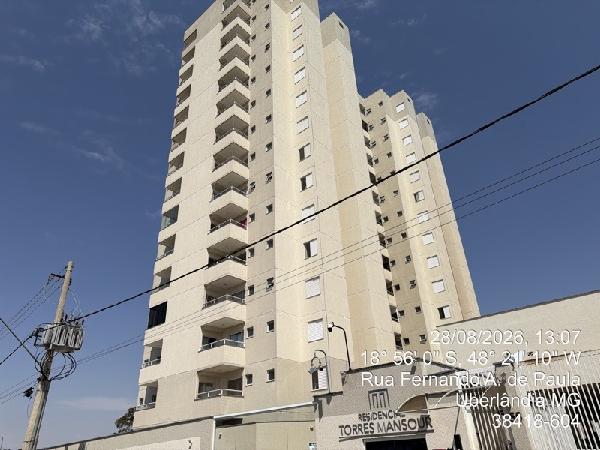 Apartamento em Uberlândia, Residencial Fruta Do Conde, Rua Fernando Augusto De Paula, N. 55, Apto 904, Bl 01 Rua Ivo Lanni 540, MG. Área: 72.48m2