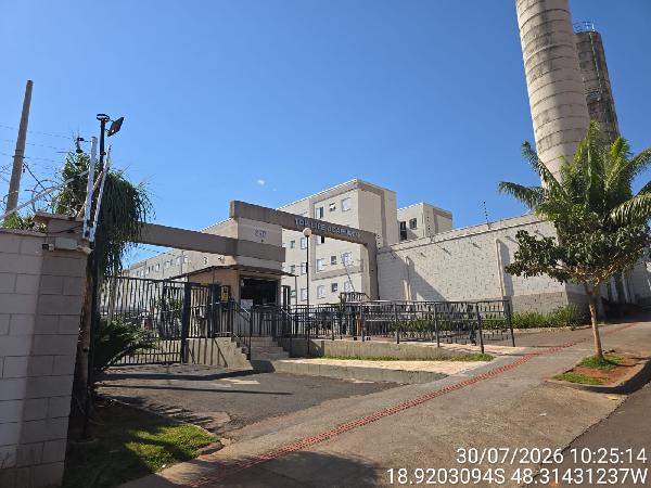 Apartamento em Uberlândia, Chacaras Tubalina E Quartel, Rua Jose Garibaldino, N. 350, Apto 202, Bl 30 Vg 377, MG. Área: 39.3m2