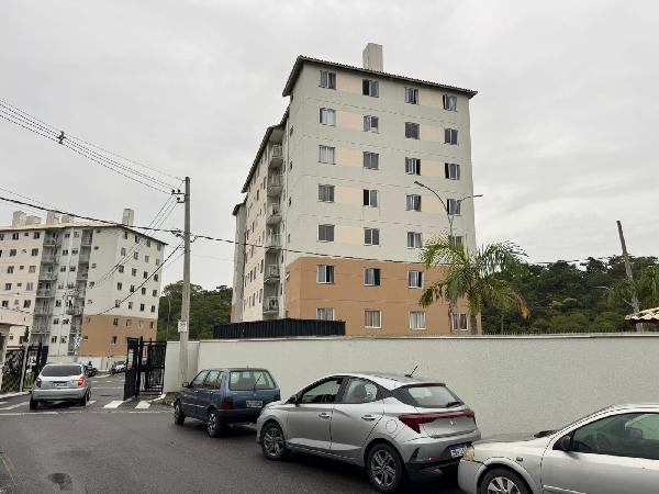 Apartamento em Volta Redonda, Roma, Rua A, N. 02, Apto 204, Bl E Tp 02 Vaga 59, RJ. Área: 51.58m2